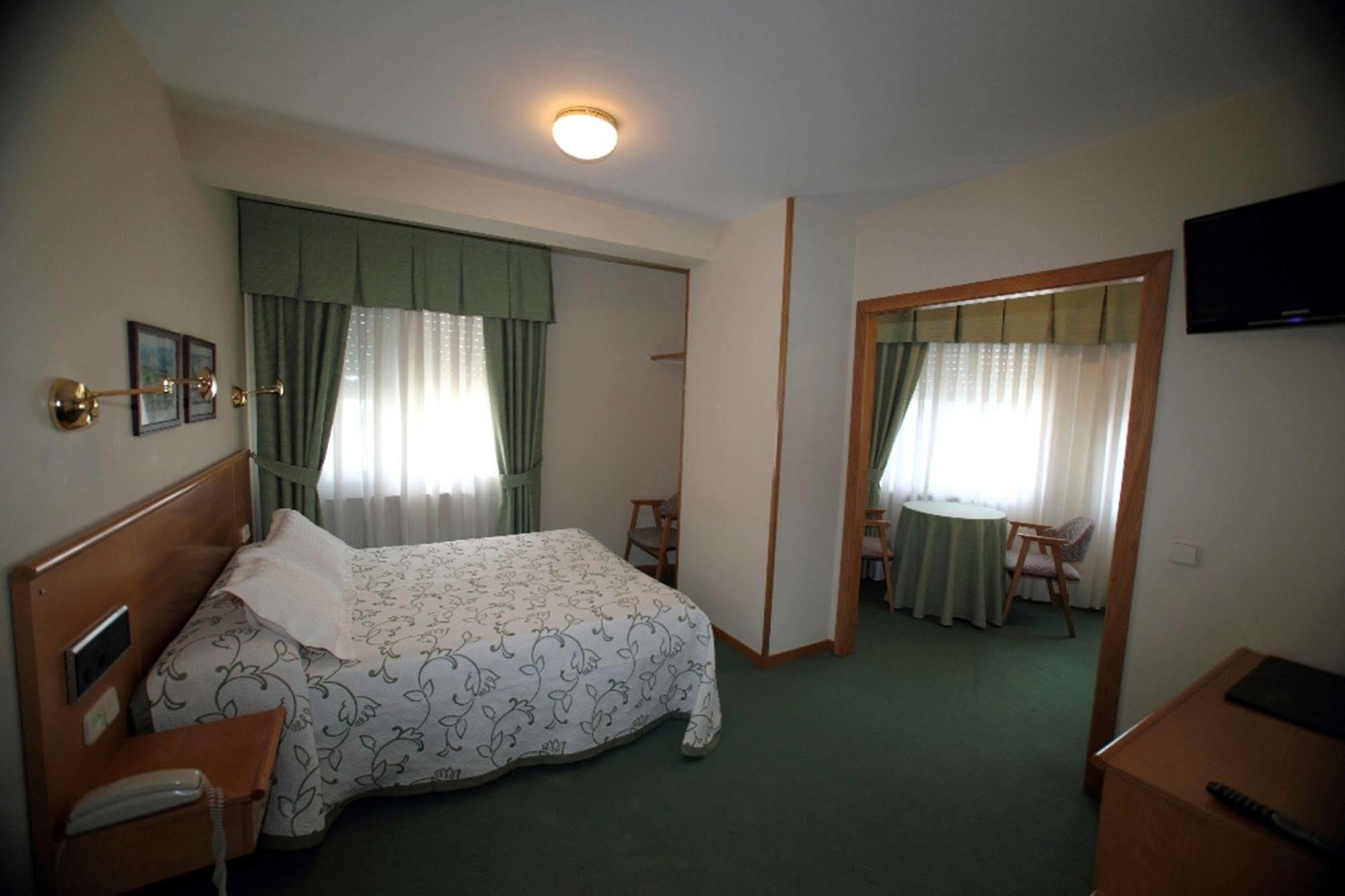 Hotel Ramos シジェーダ エクステリア 写真